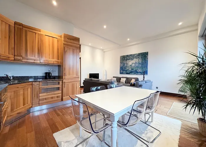 Kensington Premium Three Bed Suites